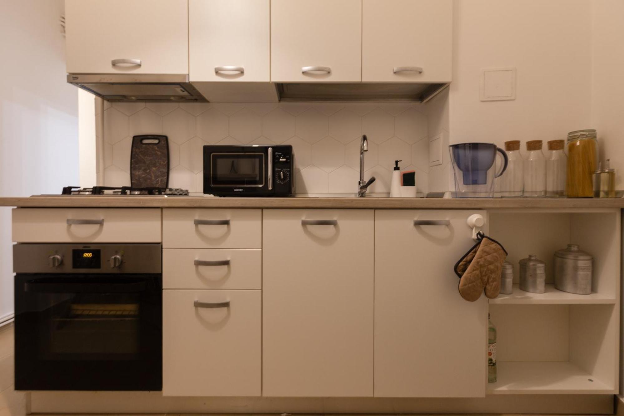 Ultracentral Hong Kong 3 Bdrm Apartment Βουκουρέστι Εξωτερικό φωτογραφία