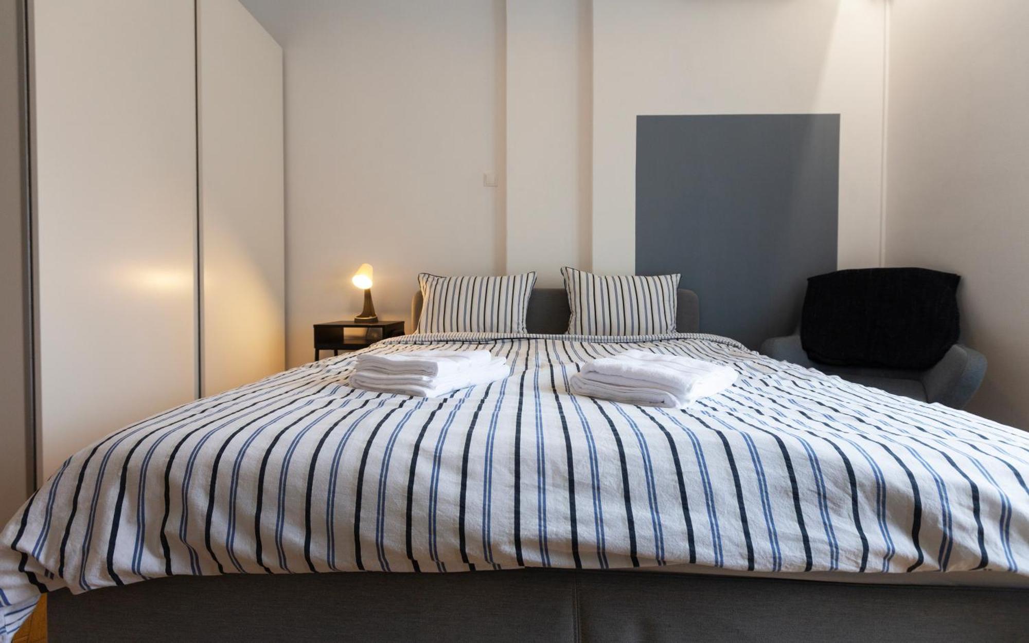 Ultracentral Hong Kong 3 Bdrm Apartment Βουκουρέστι Εξωτερικό φωτογραφία
