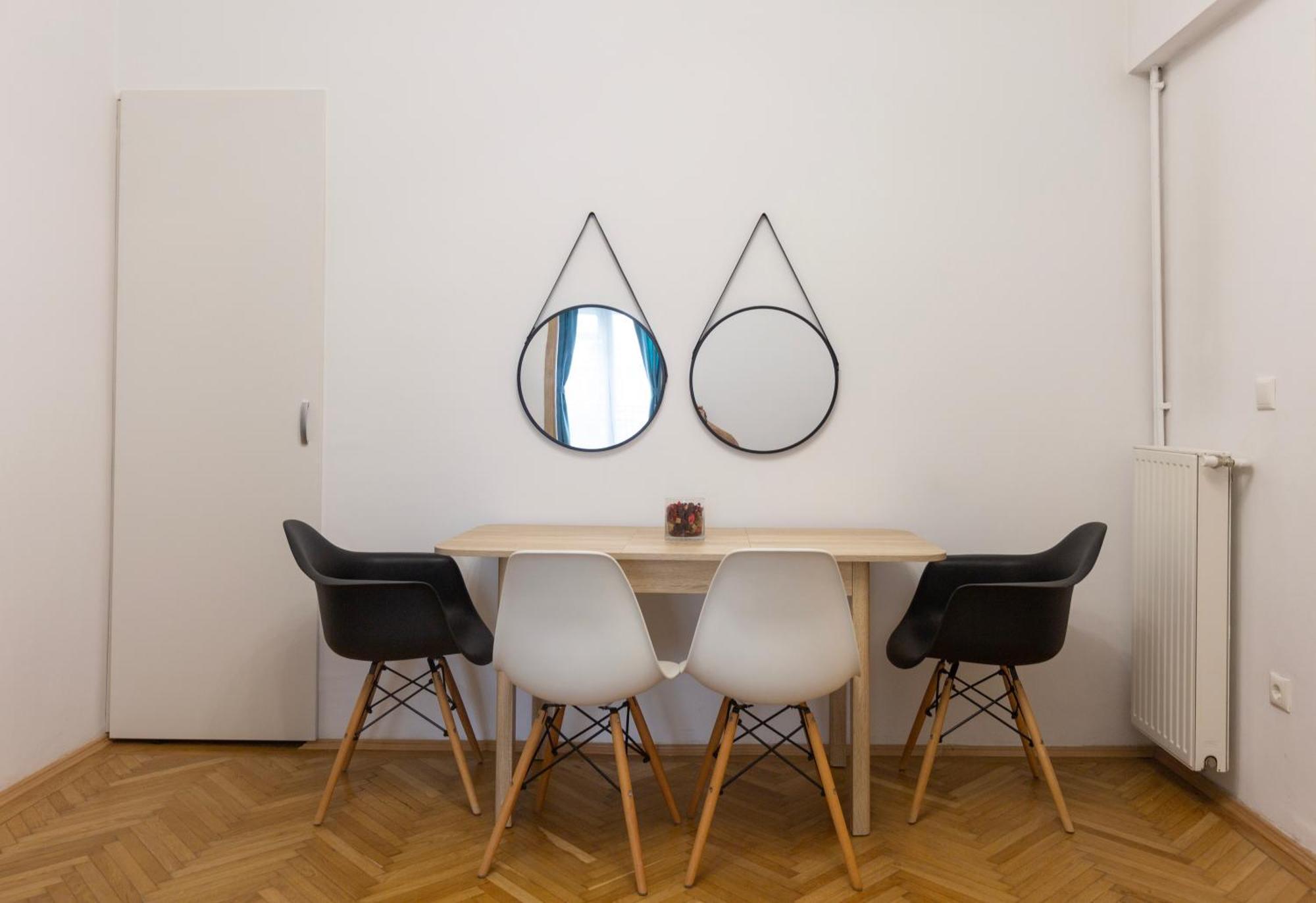 Ultracentral Hong Kong 3 Bdrm Apartment Βουκουρέστι Εξωτερικό φωτογραφία